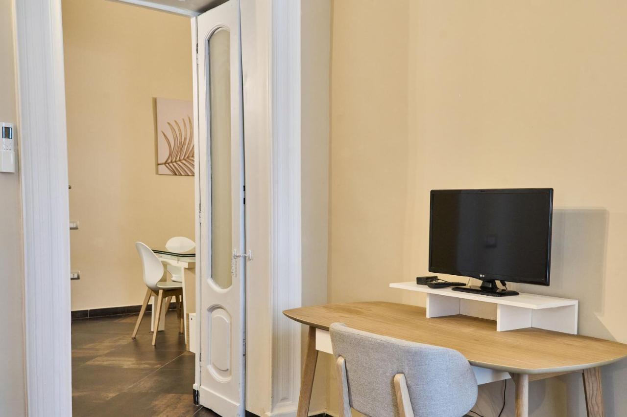 Via Niccolo Tommaseo 14 Apartamento Nápoles Exterior foto